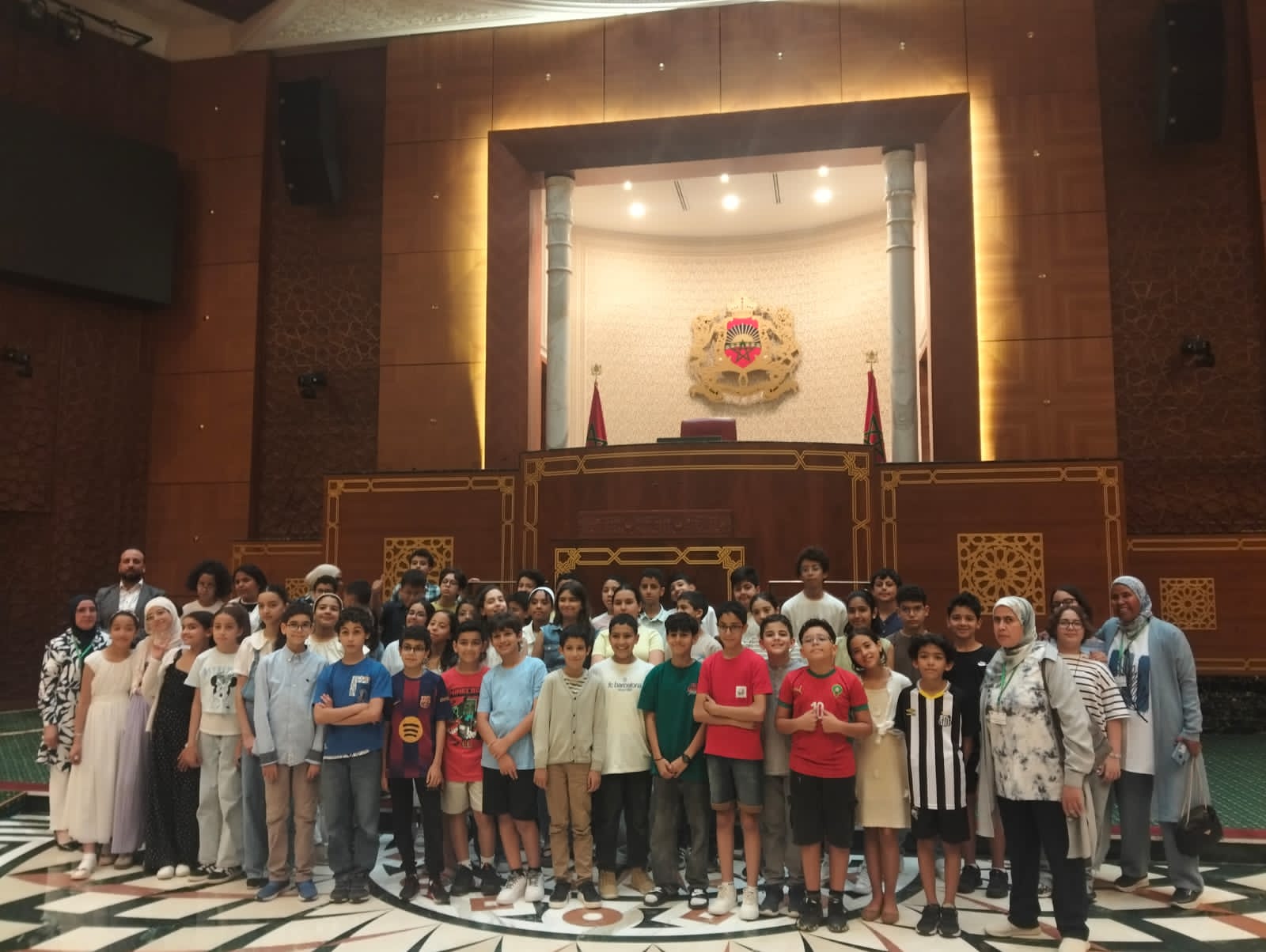 Élèves et enseignants de l'École Taïmount lors d'une sortie éducative